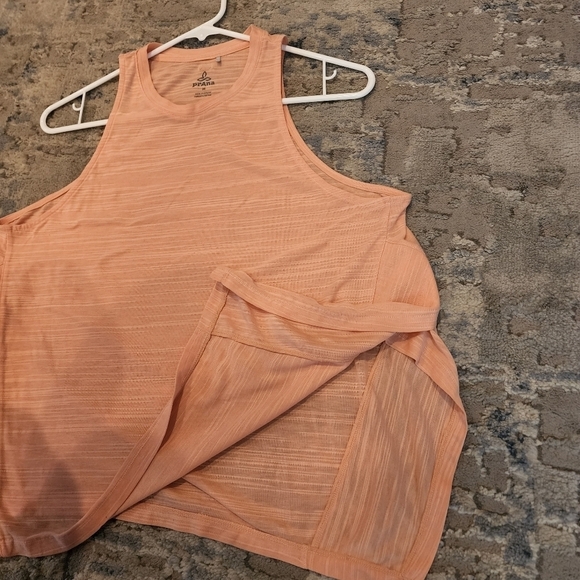 Prana tank top - Picture 2 of 13